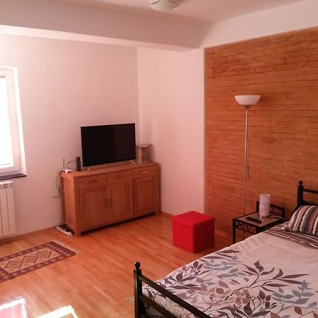 Risto'S Apartment Skopje Luaran gambar