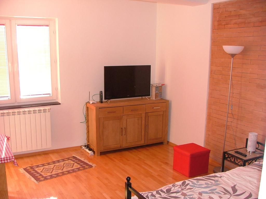 Risto'S Apartment Skopje Luaran gambar