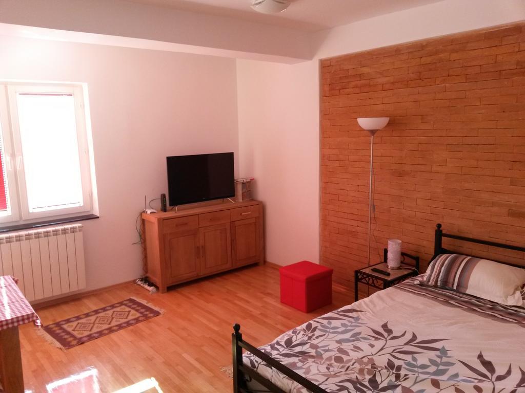 Risto'S Apartment Skopje Luaran gambar